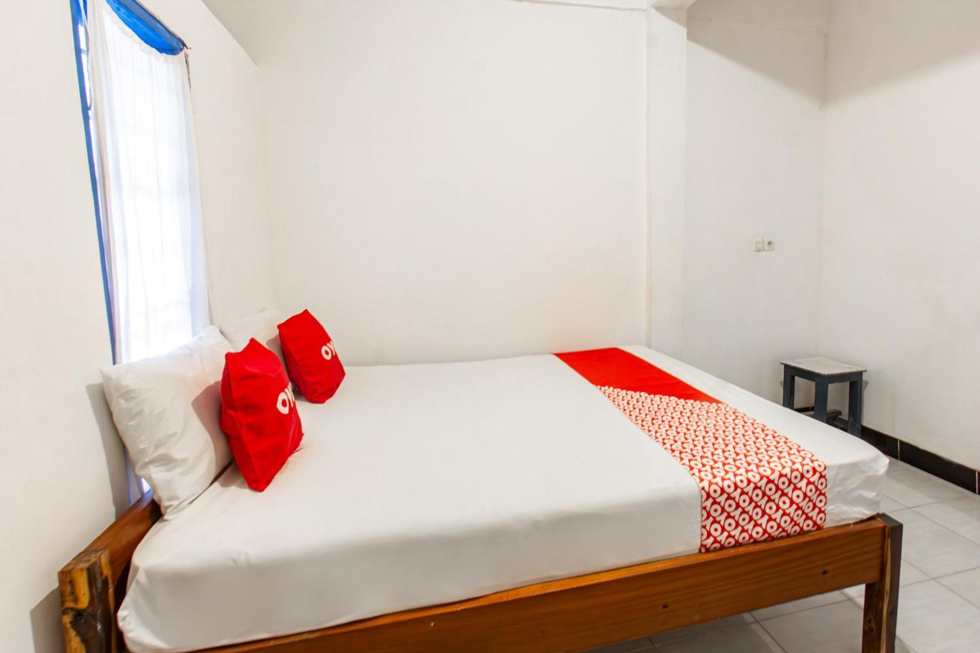 Oyo 93359 Kawi Homestay Praya Εξωτερικό φωτογραφία