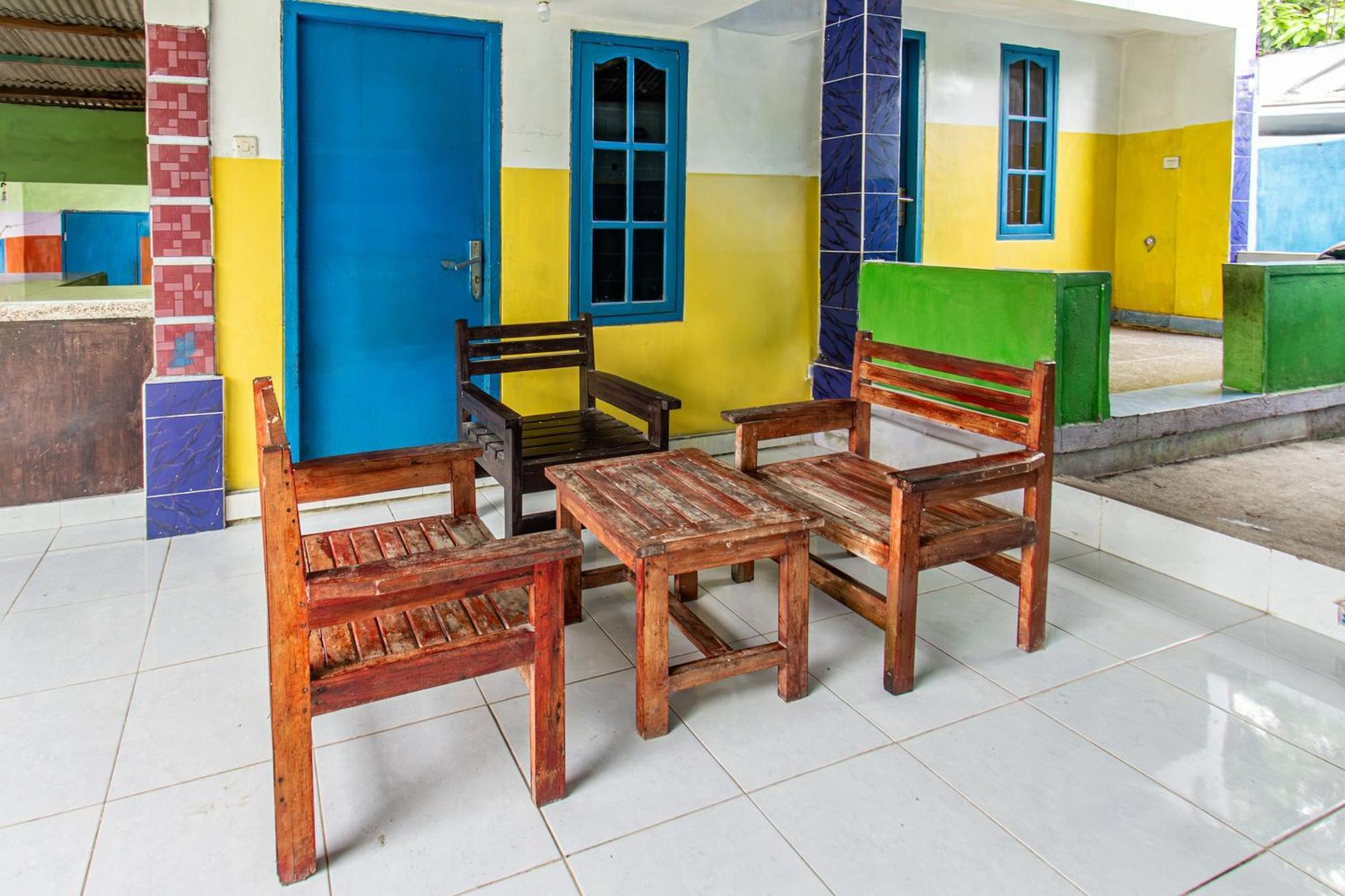 Oyo 93359 Kawi Homestay Praya Εξωτερικό φωτογραφία