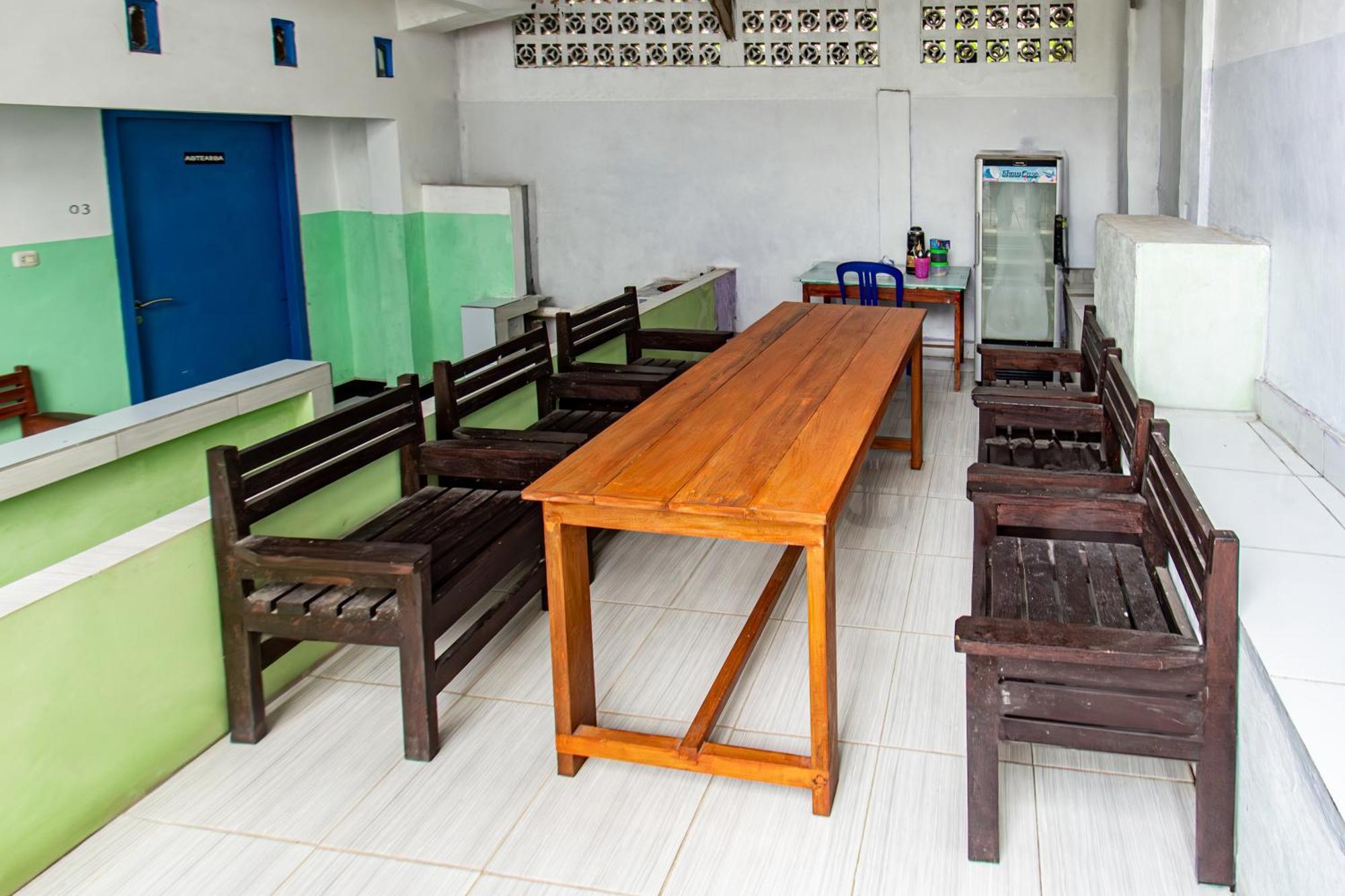 Oyo 93359 Kawi Homestay Praya Εξωτερικό φωτογραφία